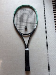 HEAD網球拍 Head Graphene 360 Speed Pro。  拍面尺寸(Head Size): 100 平方英寸(sq. in.) 或645 平方公分(cm²). 未穿線重量(Unstr