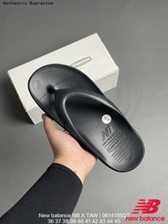 นิวบาลานซ์ New Balance NB X TAW&TOE Collaboration Black & White Beach Casual Slides NB รองเท้าวิ่ง ร