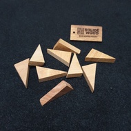 Triangular wood pieces measuring 4.4cm x 2.5cm 2.7cm x 2.7cm triangular/