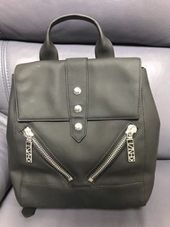Kenzo 黑色仿皮背包