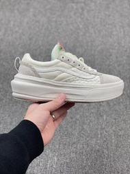 Vans Old Skool Overt CC