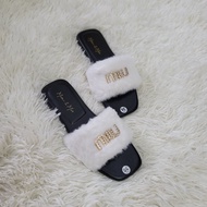 MM Fur flat sandals. Soft fur straps, 1cm high sole, anti-slip, easy to coordinate, looks pretty on 