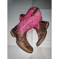 PRELOVED SECOND THRIFT ARIAT SHOES