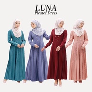 Luna Pleated Dress Wadi Adra | Muslimah Women's Elegant Floral Korean Long Sleeve Plain Dress | Belt