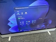 HP Envy 曲面一體機電腦，附觸控螢幕和電池