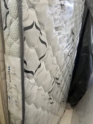 新貨清貨！貝絲希洛連鎖彈簧床褥