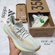 Spot
 Adidas yeezy350 V2 shoes