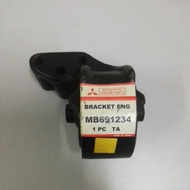 Proton wira 2.0 diesel 4d68 engine mounting, Left (timing)