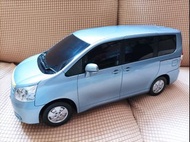 TOYOTA NOAH 模型車版 45cm長