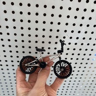 7 x 11cm Miniature Bicycle Bicycle Alloy Frame Plastic Accessories Mini Toy Iron Retro Model 8/17/3