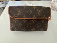 LV 老花腰包