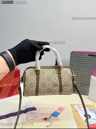 Tory Burch 波士頓枕頭包