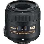 Nikon AF-S DX Micro 40mm f/2.8G