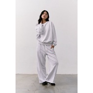 SAC.BKK Airport set ROUNDED NECK SWEATSHIRT WITH WIDE LEG JOGGERS