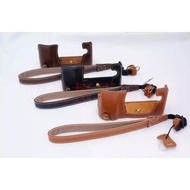 Suitable for Olympus EM10 Leather Case Base EM10III EM10II Bag Half Cover Protective Case