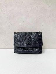 Saint Laurent (Ysl) Niki 
黑银 新款D扣中號