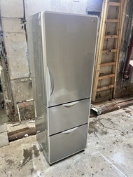 日立牌三門雪櫃，高180cm
