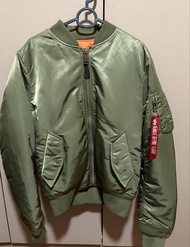 Alpha Industries MA-1 軍綠色飛行外套workwarcarhartt 工裝 n3b m65  National Geographic carhartt Snow Peak MDNS