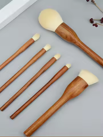 Sandalwood Handle Makeup Brushes Foundation Powder Highlighter Sculpting Eyeshadow Smudge Blender De