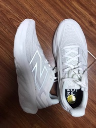 New balance 1080 size 42.5