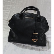 Michael kors preloved