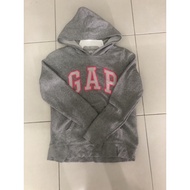 Hoodie Gap for kids 12year,dada17,labuh22 condition 9/10,look so good