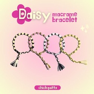 Daisy Macrame Bracelet / Flower Macrame Rope Bracelet by Chickquitta