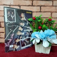 Magazine Book:eyes ON YOU