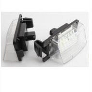 Suitable for Nissan Versa 4D 5D 2006 infiniti G35/G37 Sedan 06-license plate light
