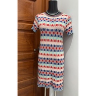 2hand dress.