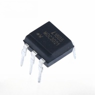 Black Black| MOC3021 Taiwan Photocoupler In-Line DIP-6 Optocoupler 3021 Photocoupler
