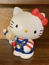 （出清）年代品 Hello Kitty 抱蝴蝶兔瓷器