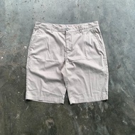Celana Pendek Chinos Olzen