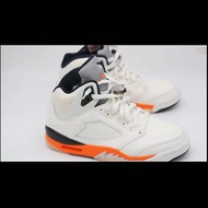 AJ style5 Fashionable Breathable Basketball Shoes High-Style Retro Casual Unisex Sports Shoes