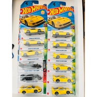 Hotwheels 2025 Ferrari F40/Ferrari 365GTB4