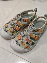 KEEN 涼鞋