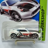 Diecast Car Hotwheels 1:64 NISSAN 370Z White