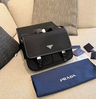 PRADA  黑色 尼龍 郵差包 單肩包 男款