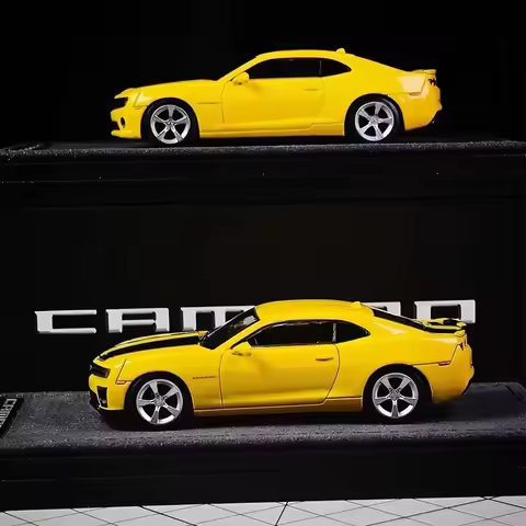 GOC 1:64 Scale Camaro Alloy Car Model Collection Souvenir Adult Gift desktop decoration Static Displ