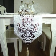 Simple Life Table Runner 180*32