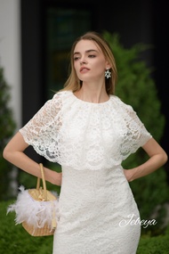 Jebeya Ruffle Dress in White (สีขาว)