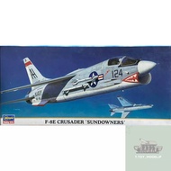 Hasegawa 1/72 F-8E Crusader Sundowners Fighter Aircraft Model World War Assembled