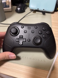 良值switch黑色藍牙無線遊戲手掣 Black Wireless Game Controller for Nintendo Switch 