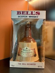 [老酒收藏] 80年代 Bell's 陶瓷鐘威士忌 (The Bell Decanter) - 75cl / 43% - 全新未開封連原裝盒