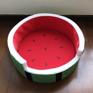 Pet House Family Comfortable Four Seasons Watermelon Bed Warm and Soft Winter Small Dog and Cat House Dog House Fruit House