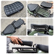 เบาะซ้อนท้าย Diabolus ลายตารางสี่เหลี่ยมใส่กับตระแกรงท้ายแต่งรหัส CT73 สำหรับ Honda CT125 [ส่งจาก K-