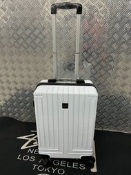 NICI 亮白20 吋行李箱 NICI 20 inch luggage 55 x 36 x 22cm