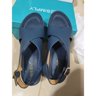 Twin Platform Shoes Size 37 (23.5 Cm) Height 2.5 Inches Good Condition Light Comfortable To Wear Wor