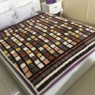 Smooth velvet bed carpet