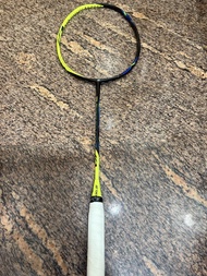Yonex Astrox 77 羽毛球拍